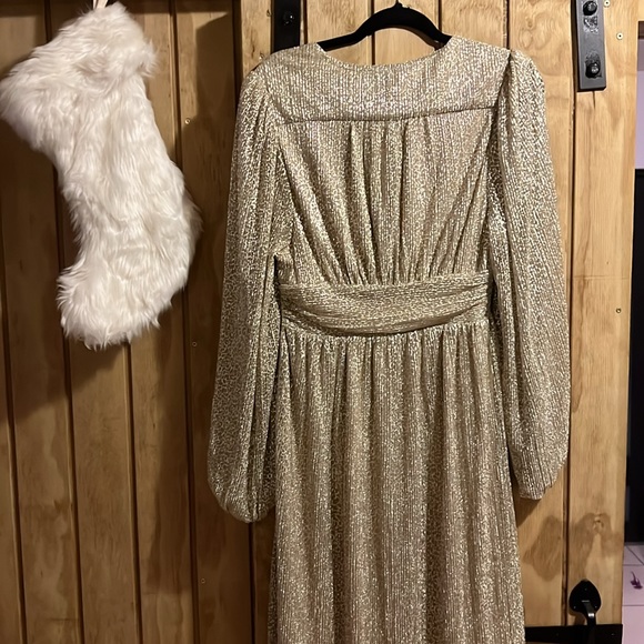 New 🏷️Women’s Dress👗 - Picture 5 of 6